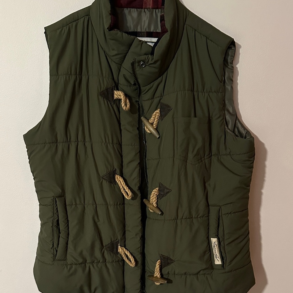 Legendary‎ Whitetails Green Quilted Vest